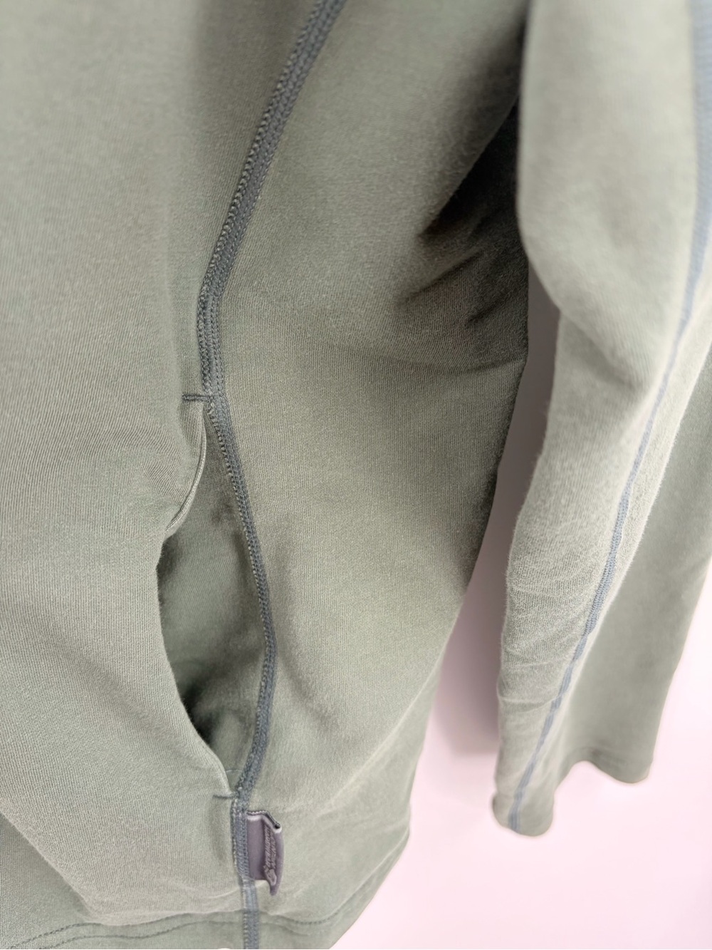 Mountain Hardware 1/4 zip sage green pullover hoodie sweatshirt men’s L hiking - Picture 3 of 6
